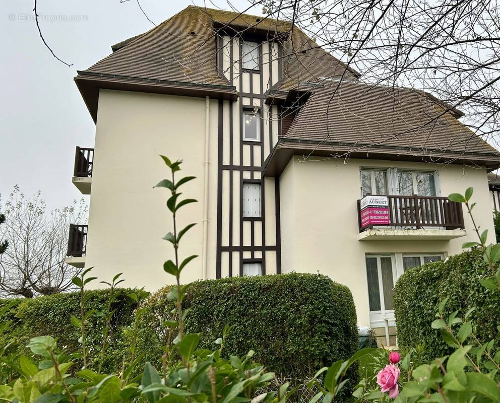 Appartement à BLONVILLE-SUR-MER