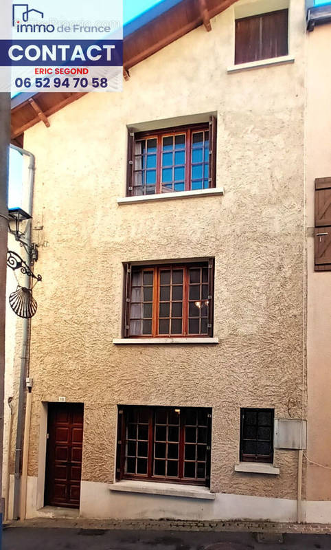 Maison à LIVINHAC-LE-HAUT