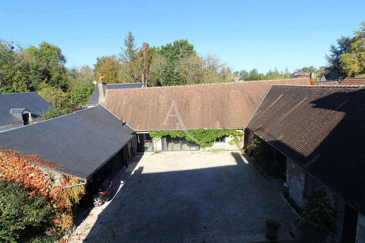 Maison à COUR-CHEVERNY