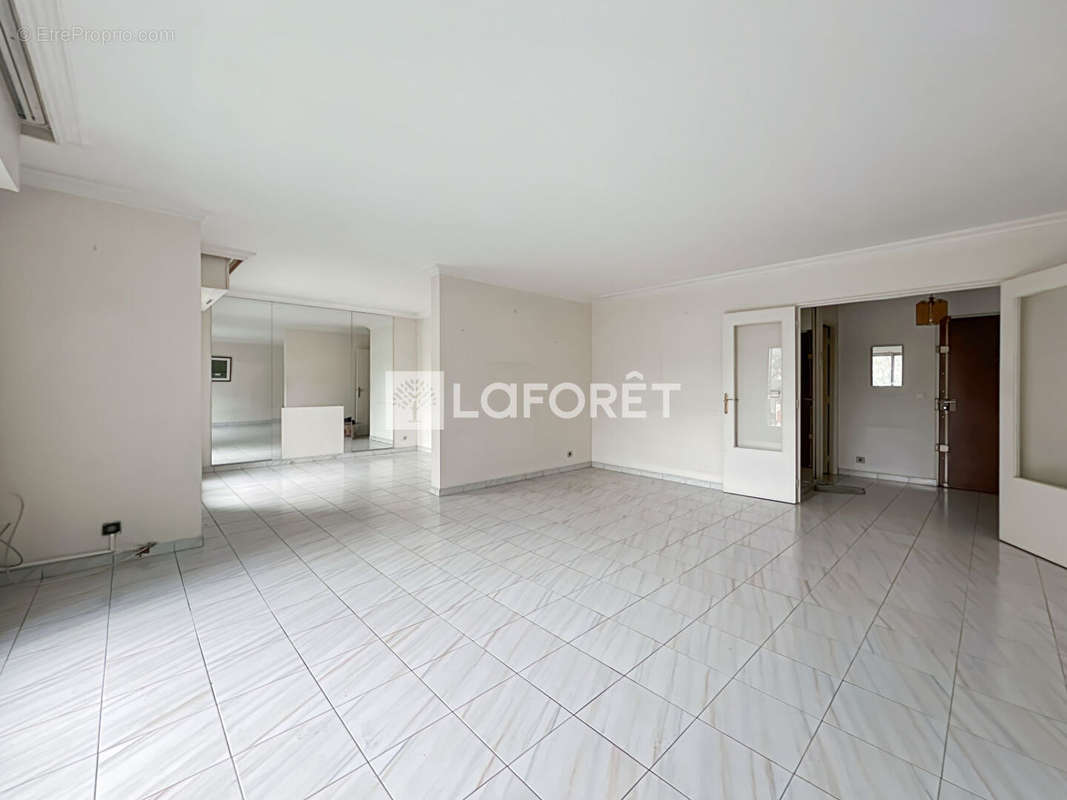 Appartement à MAISONS-ALFORT