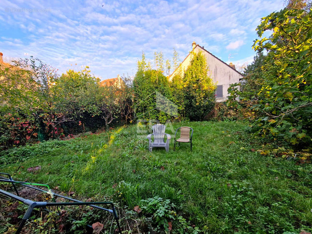 Maison à LA FRETTE-SUR-SEINE