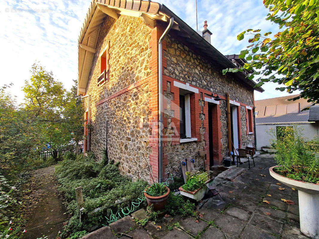 Maison à LA FRETTE-SUR-SEINE