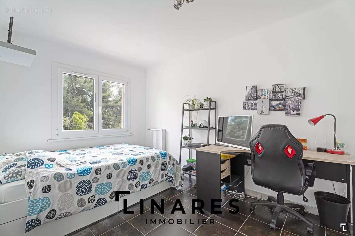 Appartement à MARSEILLE-12E