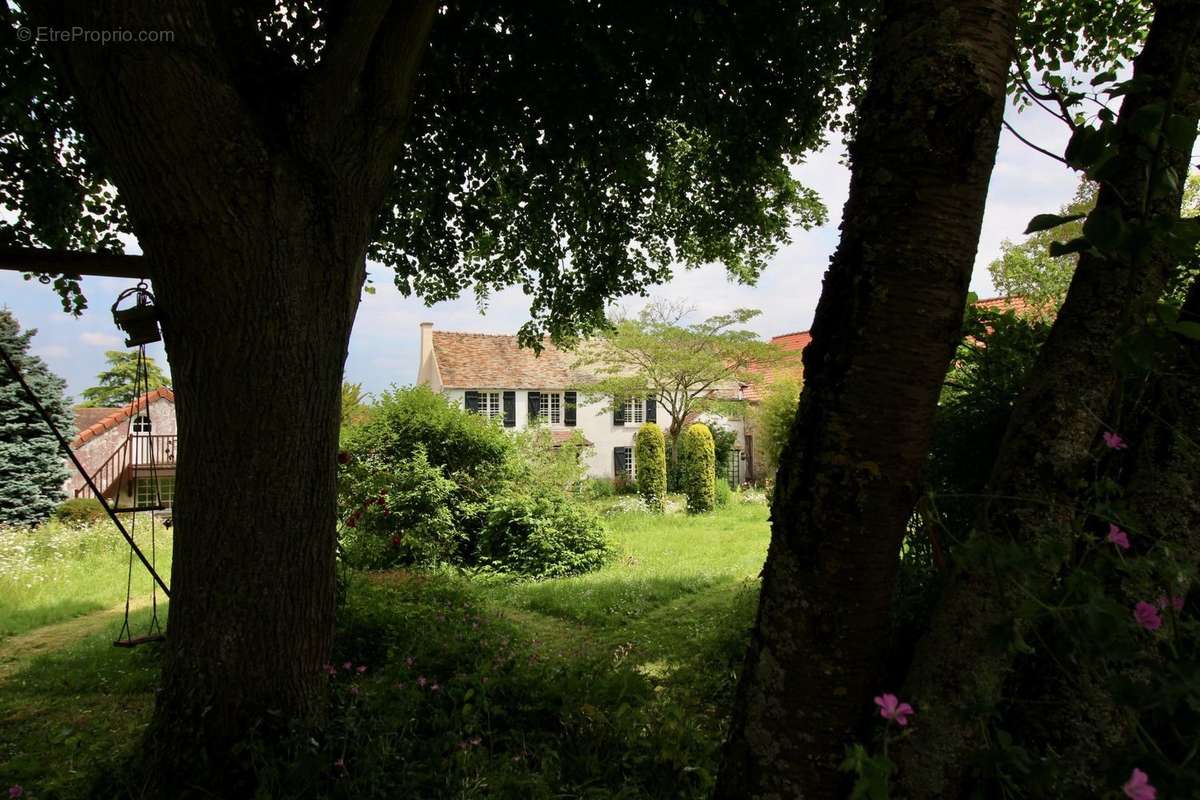 Maison à SAINT-GERMAIN-DE-LA-GRANGE