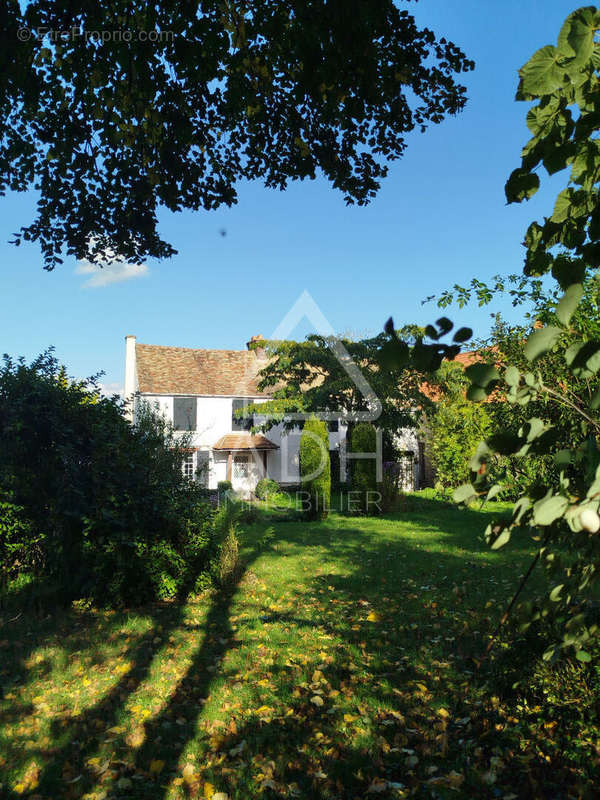 Maison à SAINT-GERMAIN-DE-LA-GRANGE