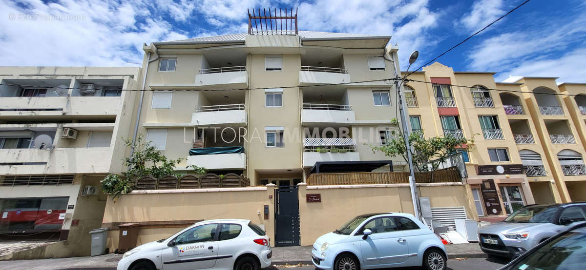 Appartement à SAINT-DENIS