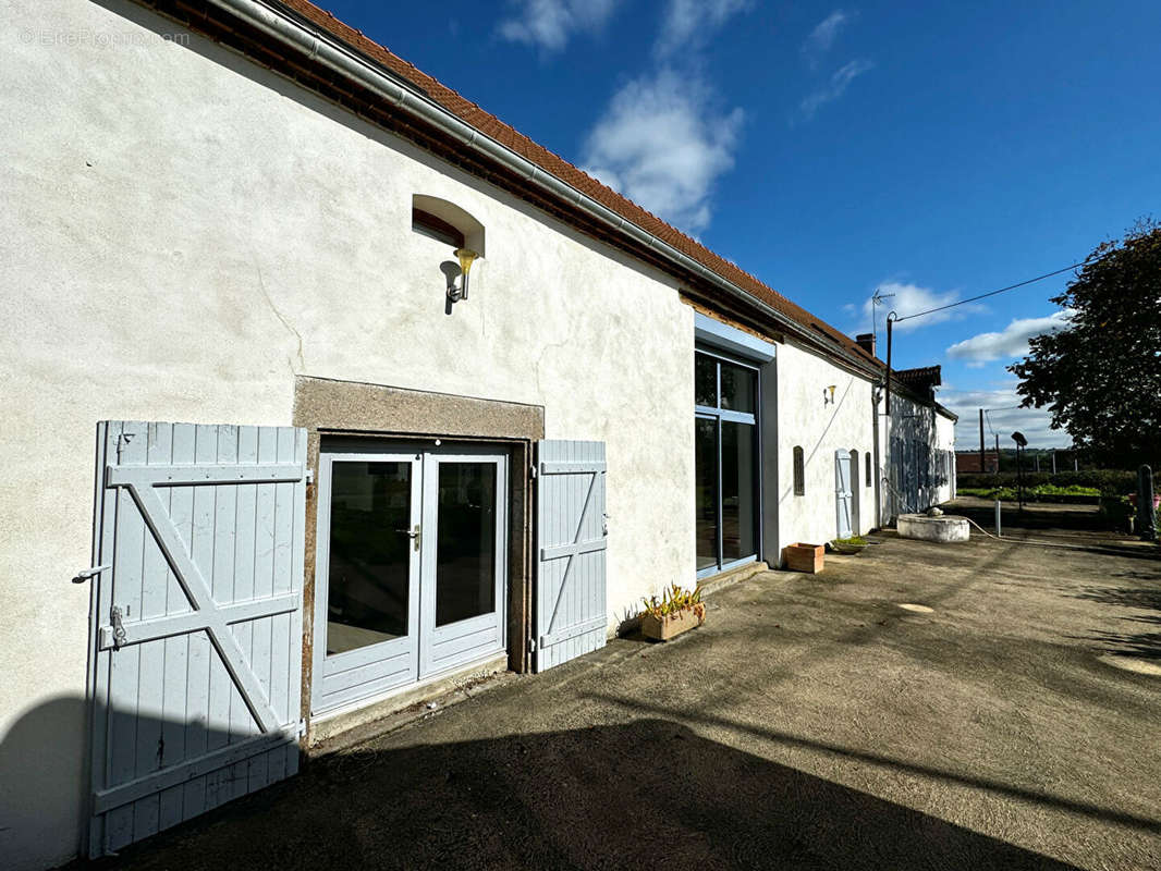 Maison à LAPEYROUSE