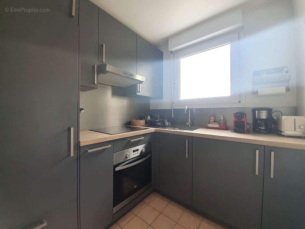 Appartement à COURBEVOIE