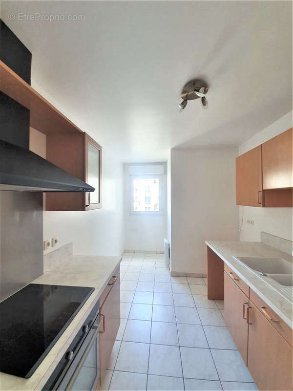 Appartement à COURBEVOIE