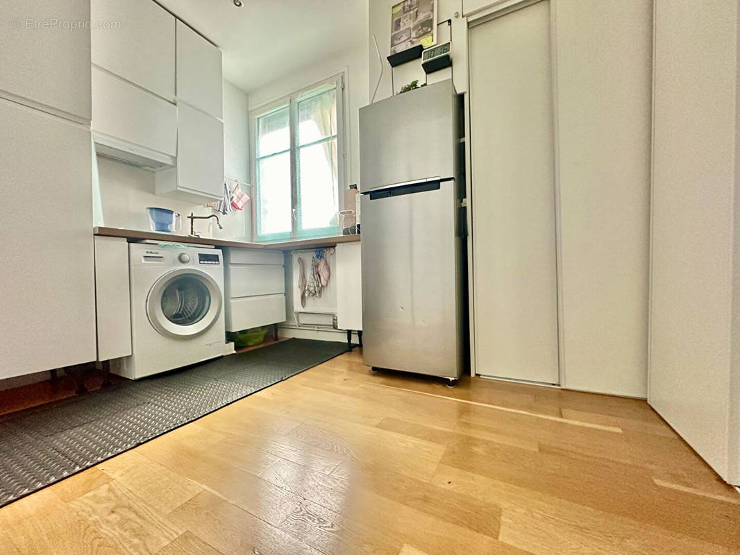 Appartement à PARIS-11E