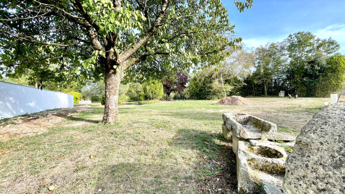 Terrain à PERIGNY