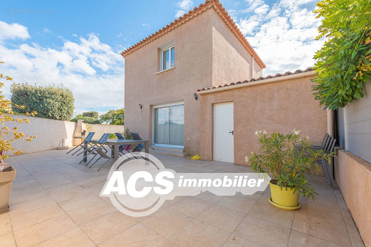 Maison à CHATEAUNEUF-LES-MARTIGUES