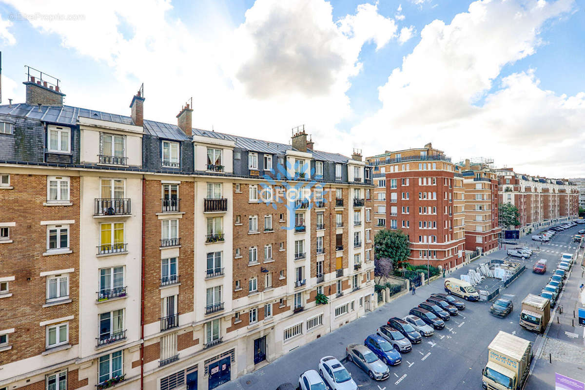 Appartement à PARIS-20E