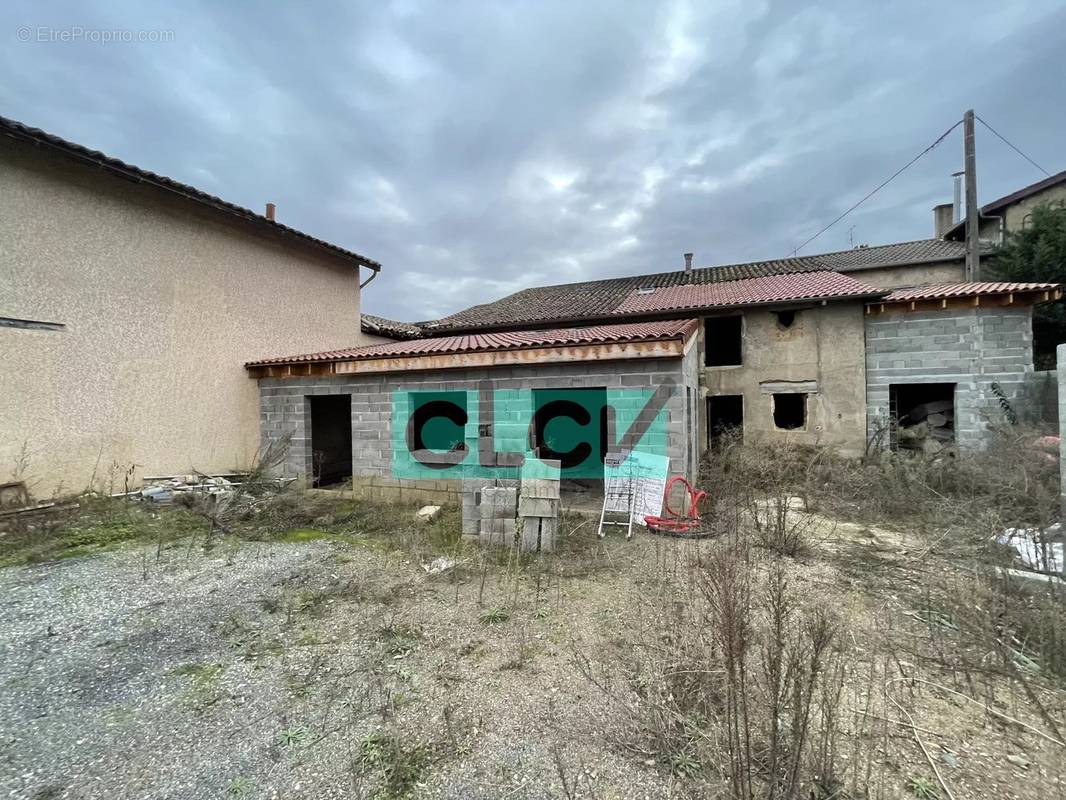 Maison à CORCELLES-EN-BEAUJOLAIS