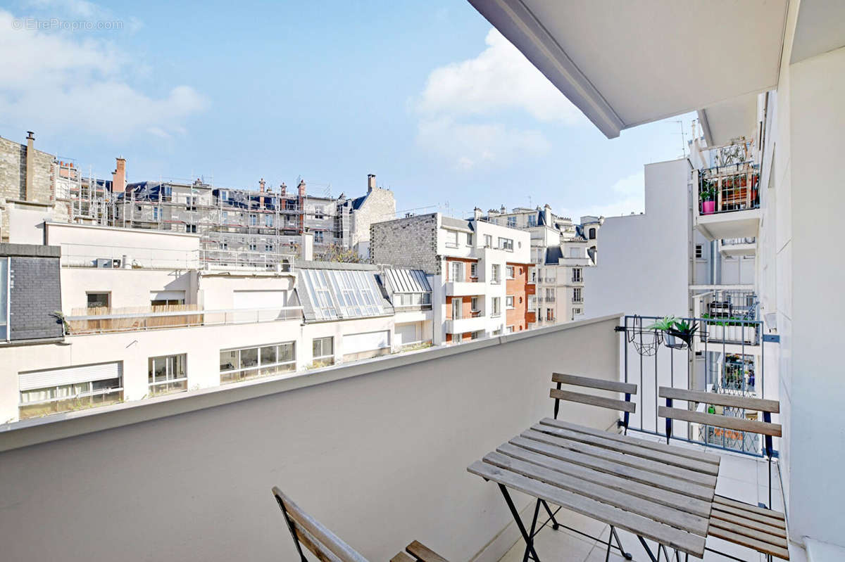 Appartement à PARIS-15E