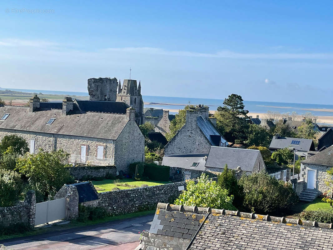 Maison à REGNEVILLE-SUR-MER