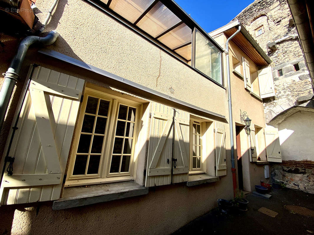 Maison à CLERMONT-FERRAND