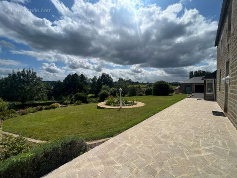 Maison à SAINT-SEVER-CALVADOS