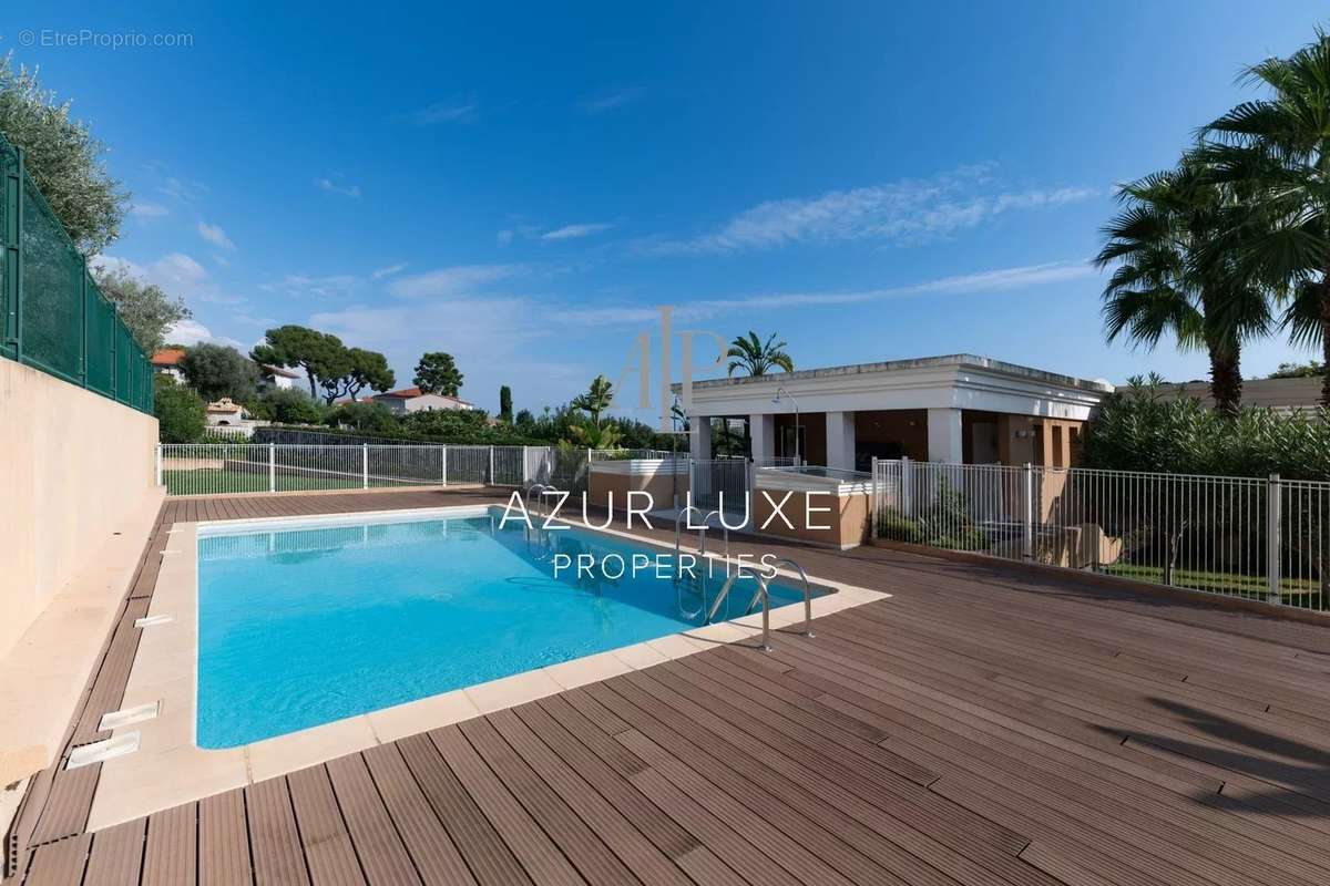 Appartement à ROQUEBRUNE-CAP-MARTIN