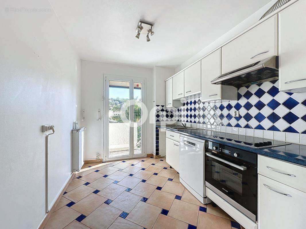 Appartement à VILLENEUVE-LOUBET