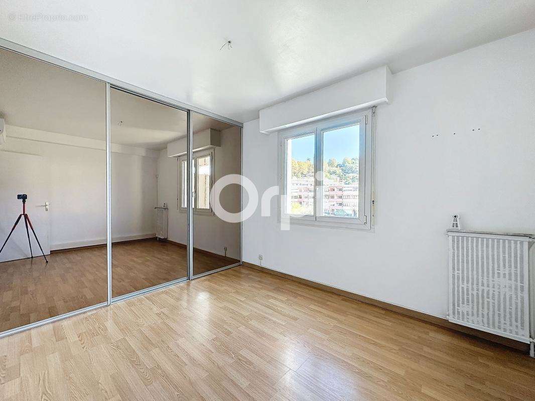 Appartement à VILLENEUVE-LOUBET