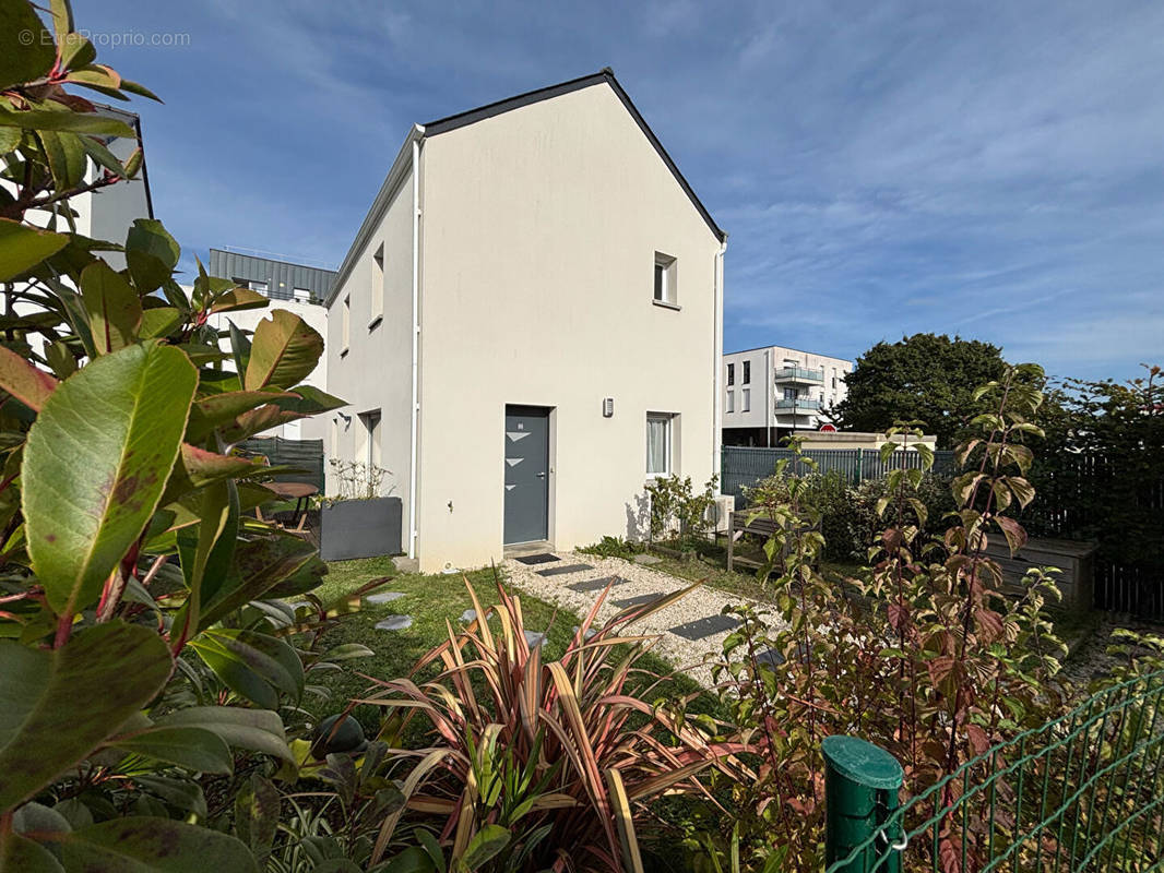 Maison à TREILLIERES