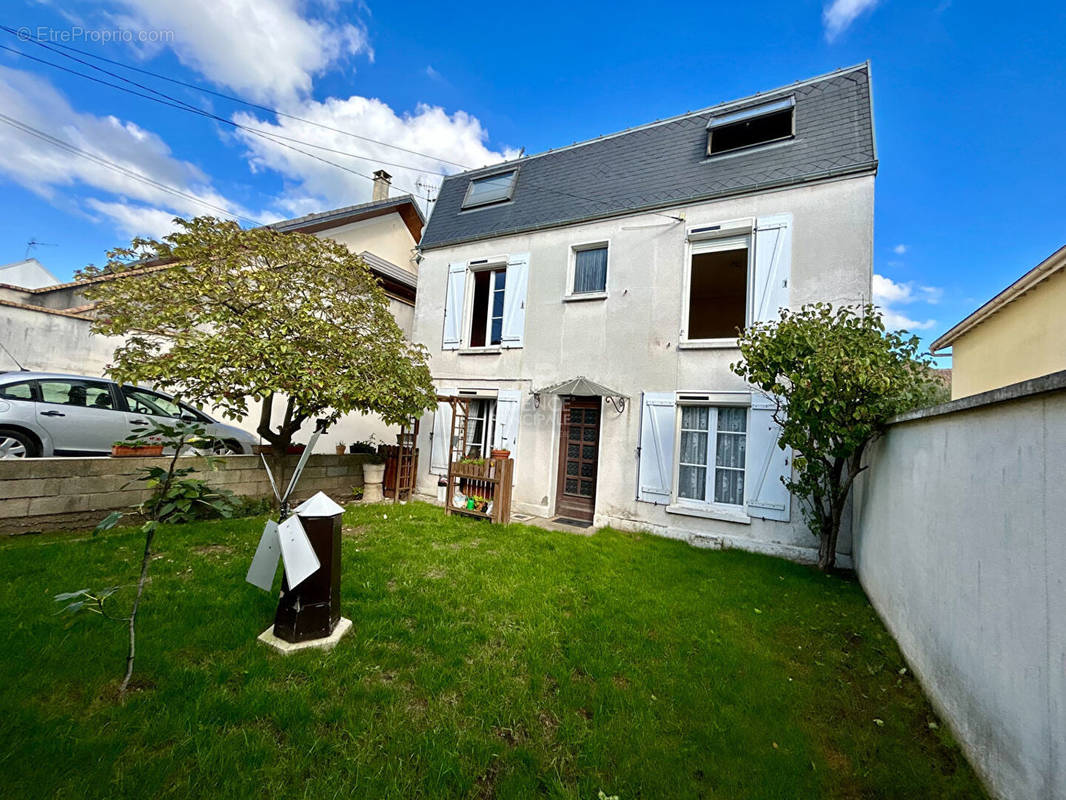 Maison à CARRIERES-SOUS-POISSY