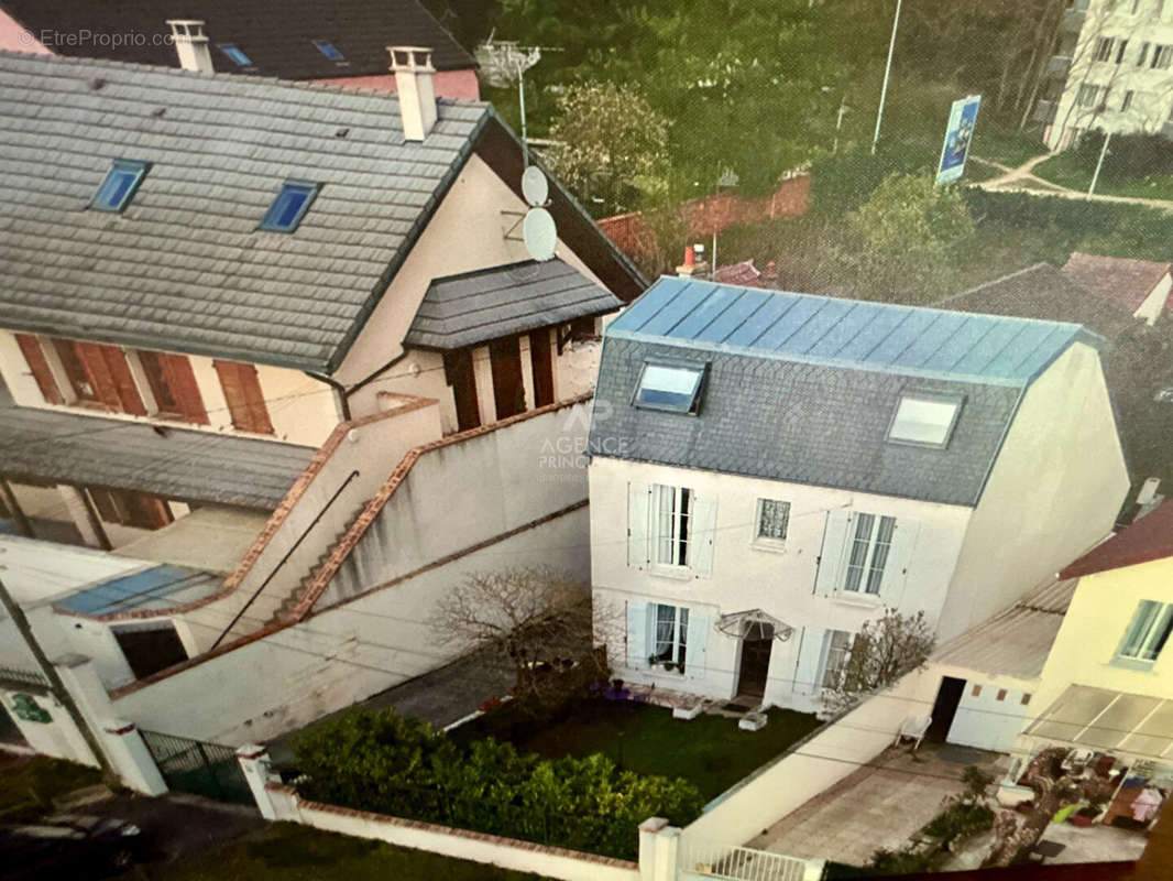 Maison à CARRIERES-SOUS-POISSY