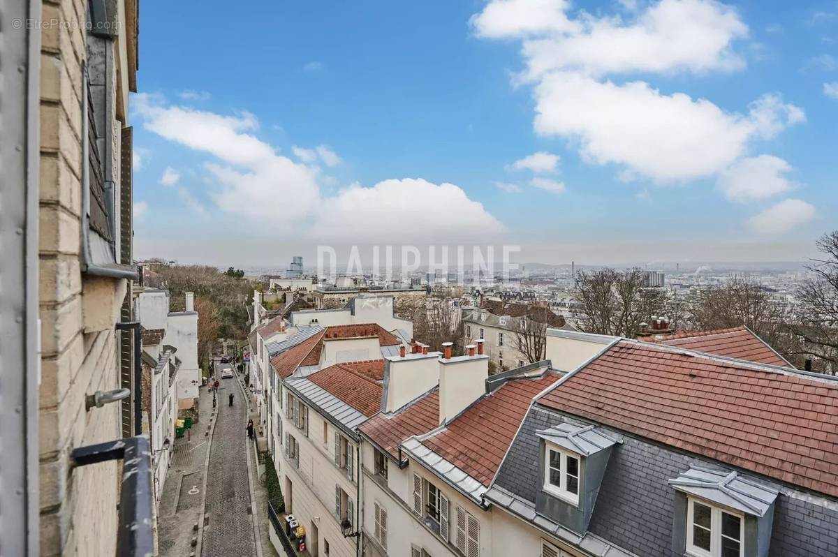 Appartement à PARIS-18E