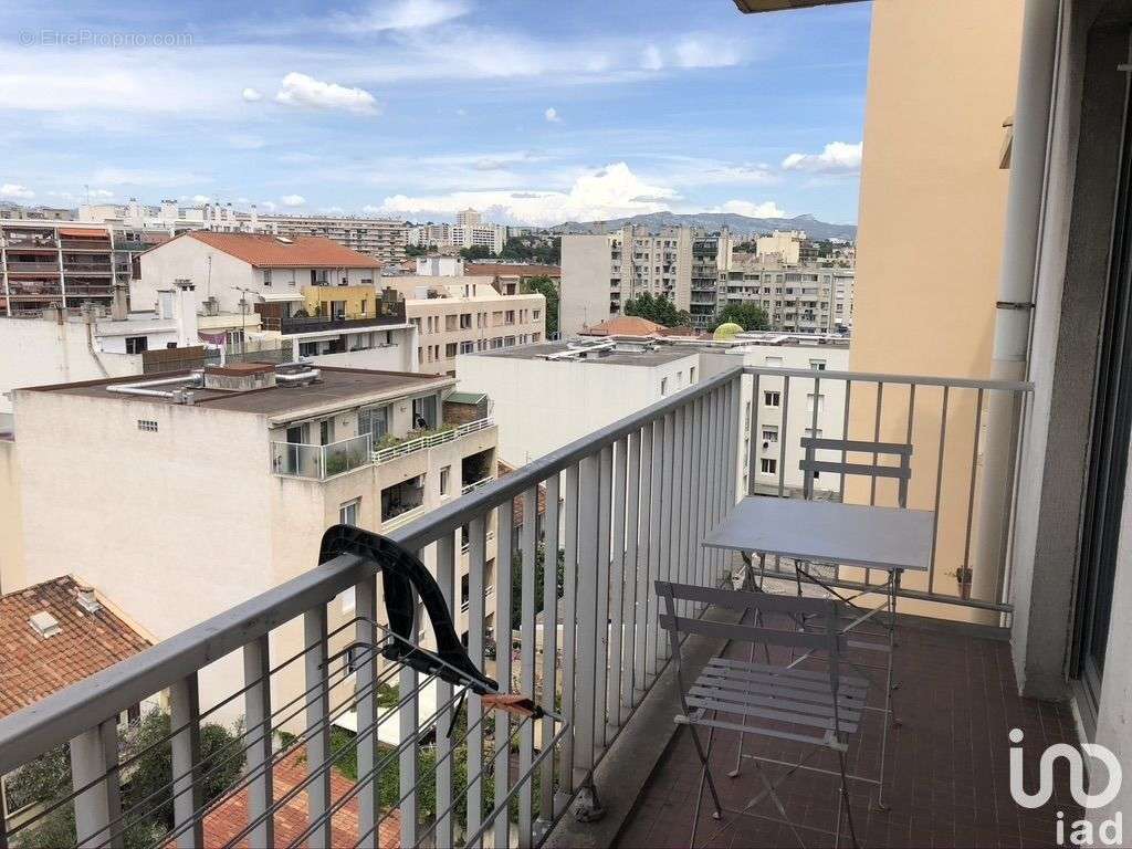 Photo 2 - Appartement à MARSEILLE-5E