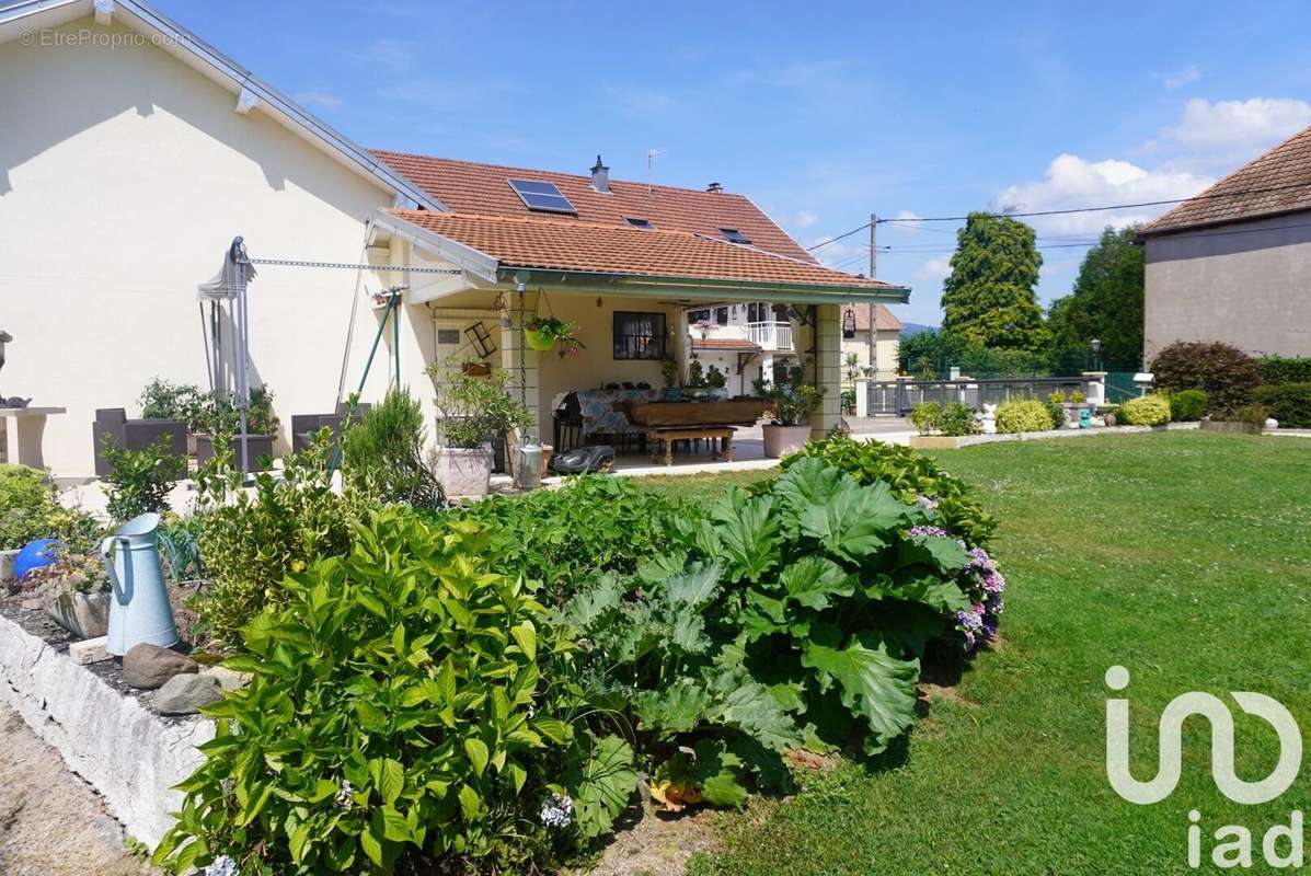 Photo 3 - Maison à LACHAPELLE-SOUS-CHAUX