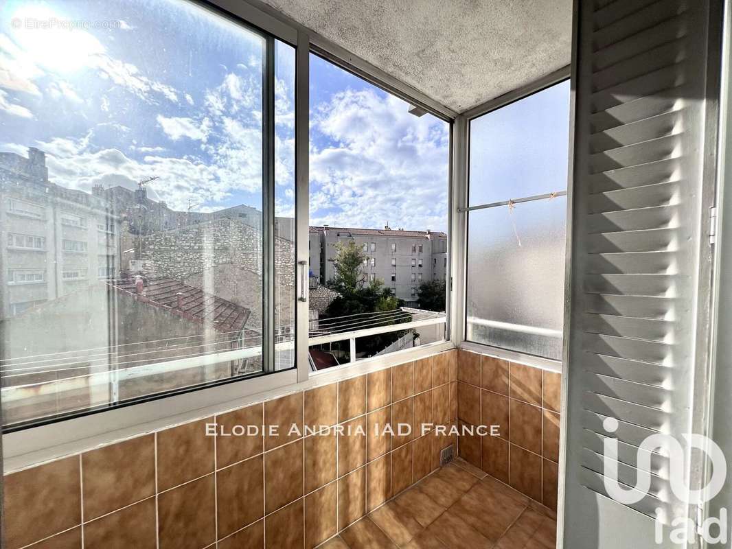 Photo 8 - Appartement à MARSEILLE-3E