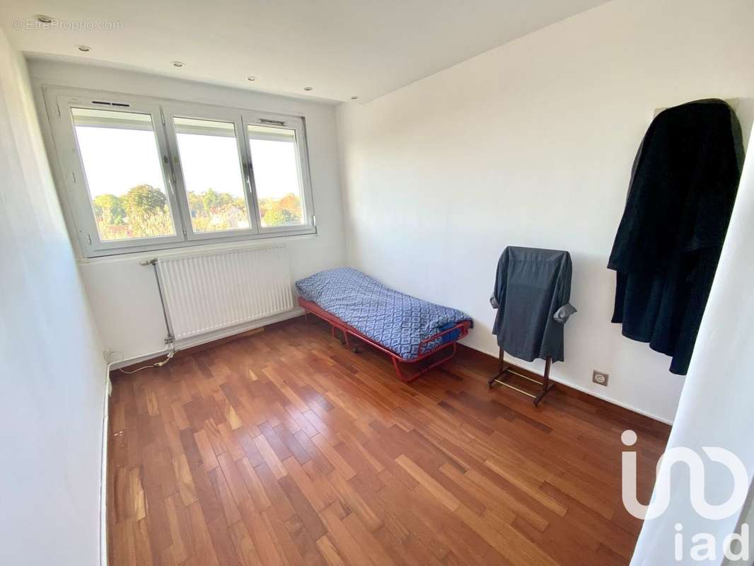 Photo 9 - Appartement à VILLIERS-SUR-ORGE