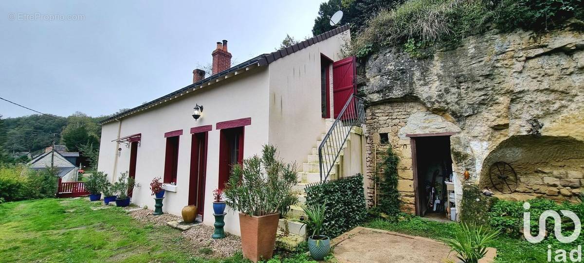 Photo 1 - Maison à SAINT-EPAIN