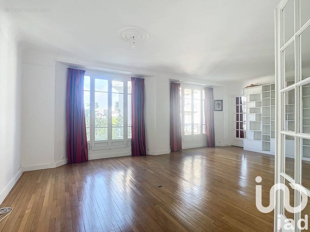 Photo 1 - Appartement à COURBEVOIE