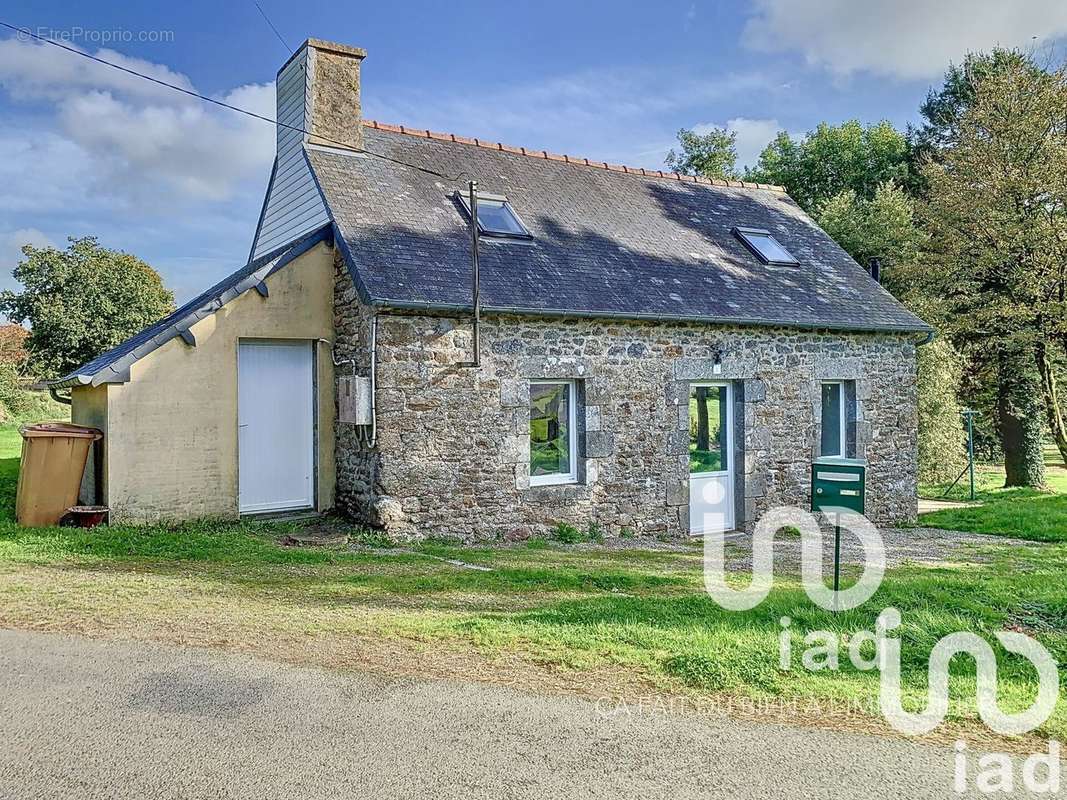 Photo 2 - Maison à LE VIEUX-BOURG