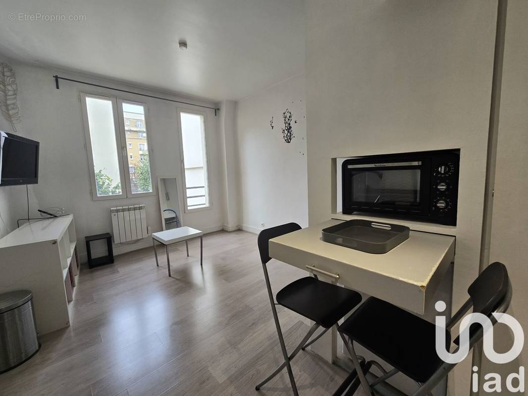 Photo 1 - Appartement à COURBEVOIE