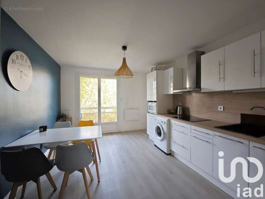 Photo 4 - Appartement à VENISSIEUX