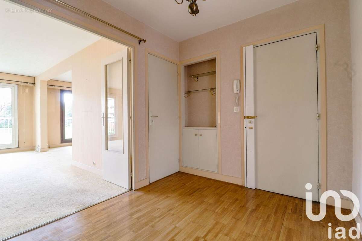 Photo 9 - Appartement à VERSAILLES