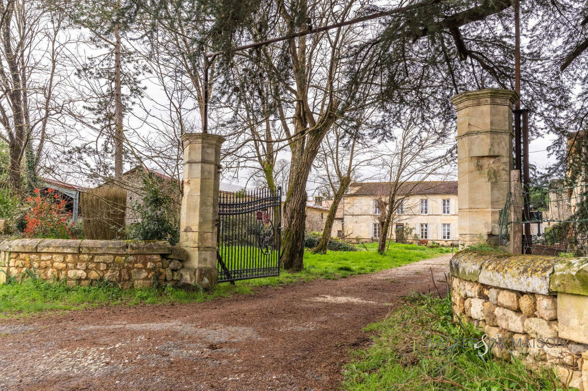 Maison à PONS