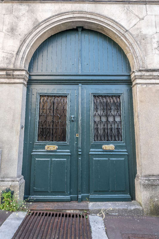 Maison à COGNAC