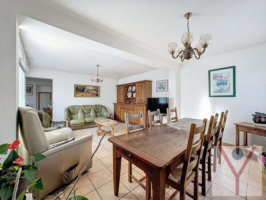 Appartement à VILLARS-LES-DOMBES