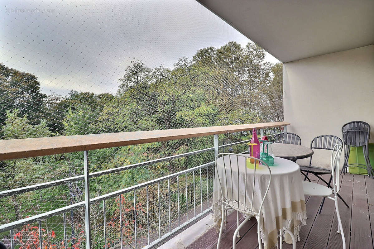 Appartement à COLOMBES