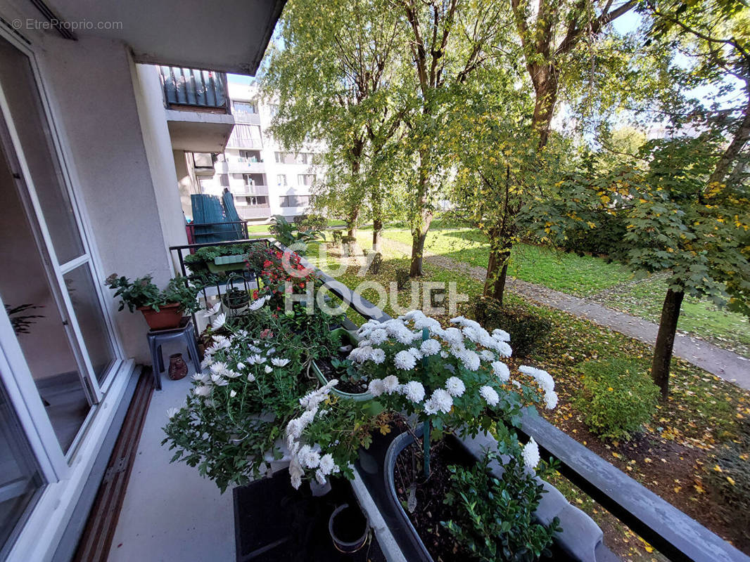 Appartement à ROSNY-SOUS-BOIS