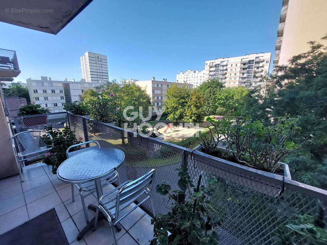 Appartement à ROSNY-SOUS-BOIS