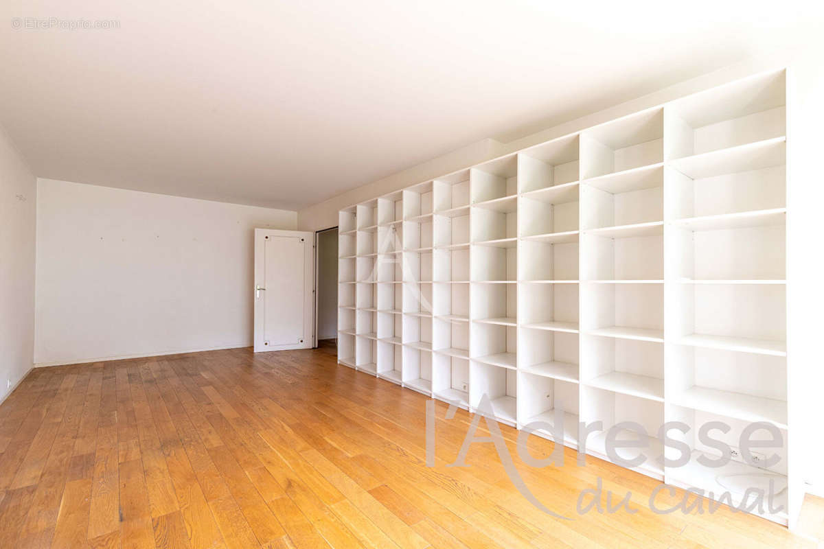 Appartement à PARIS-10E