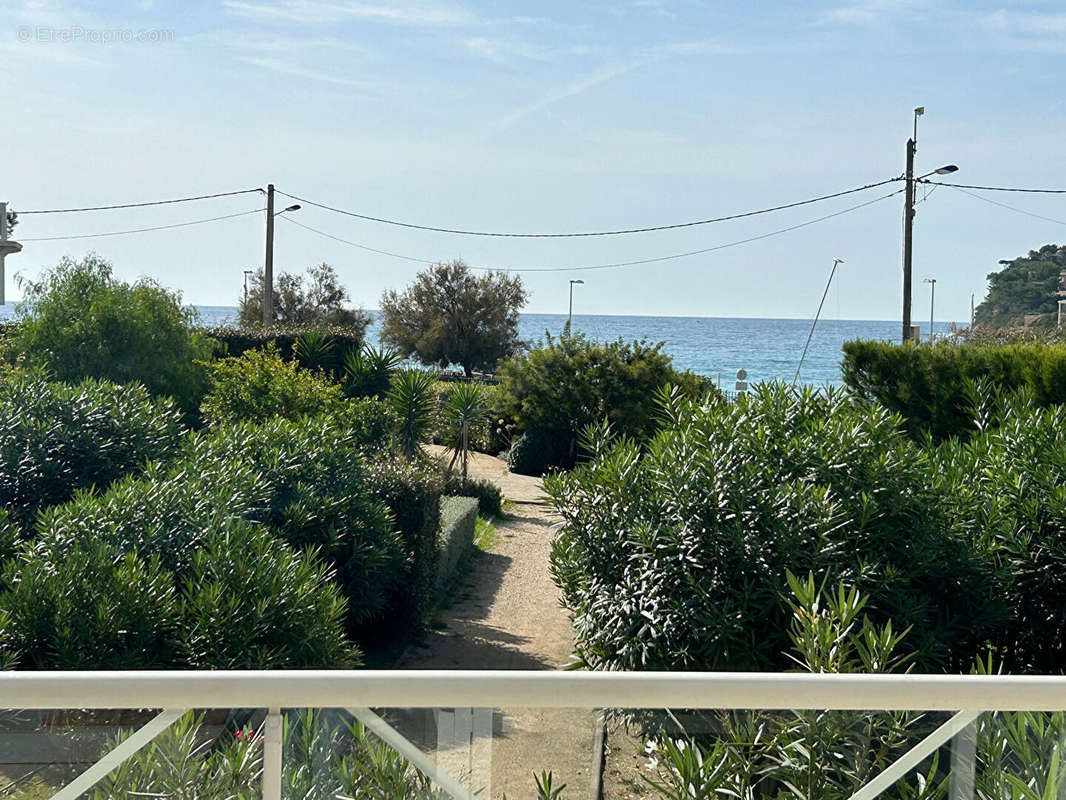 Appartement à CARRY-LE-ROUET