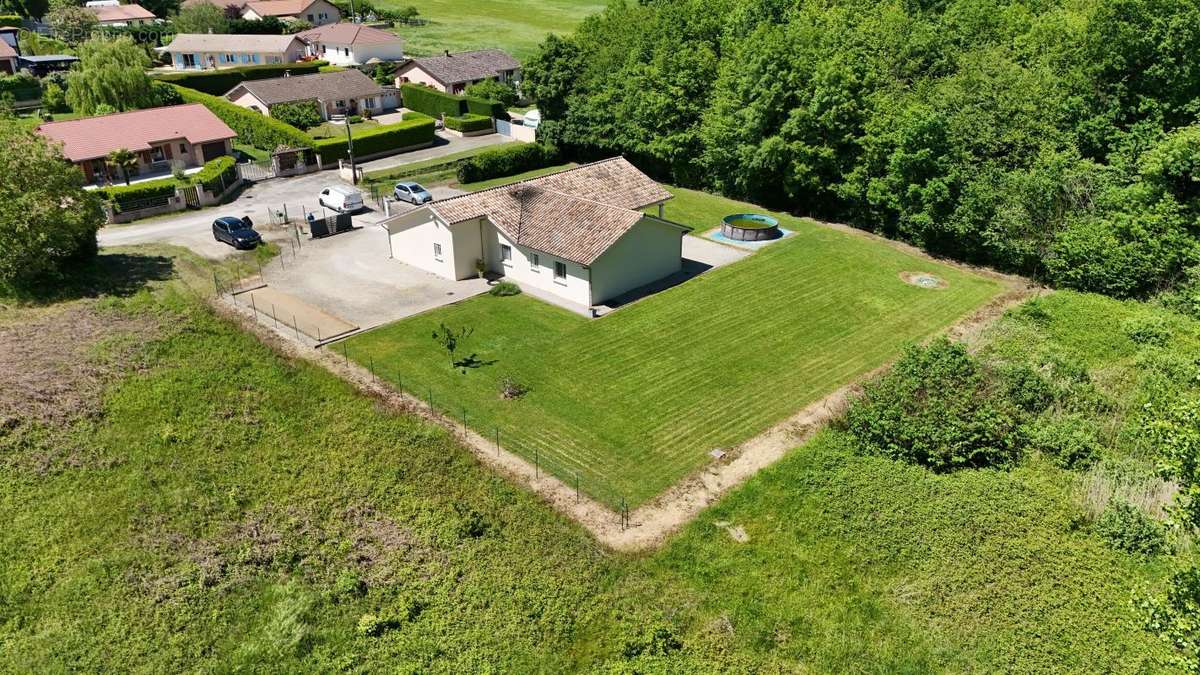 Maison à TIGNIEU-JAMEYZIEU