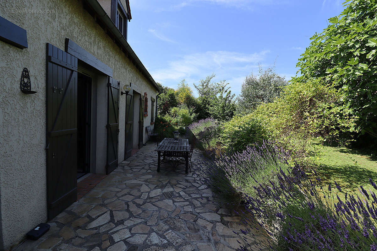 Maison à FERRIERES-EN-BRIE