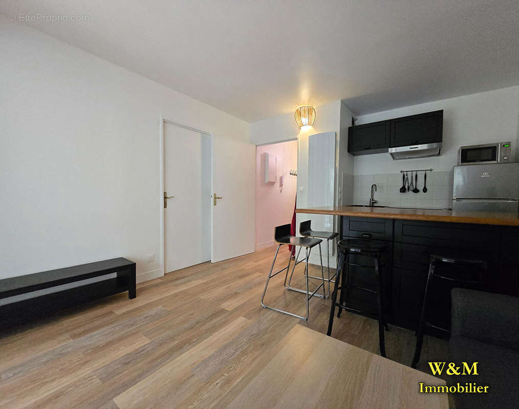 Appartement à PARIS-14E